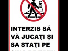 Placuta interzis sa va jucati si sa stati pe sina de tren